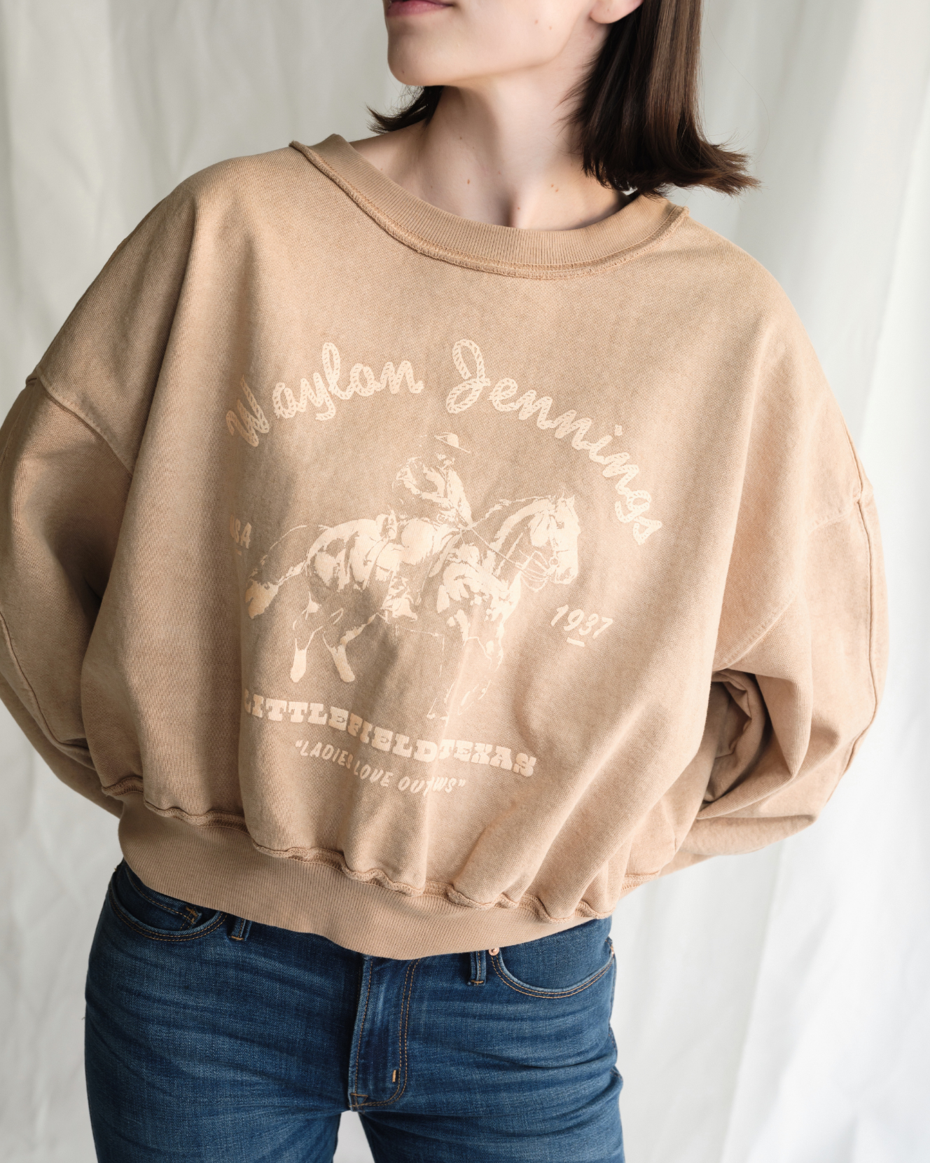 WAYLON JENNINGS - HOMETOWN SWEATSHIRT