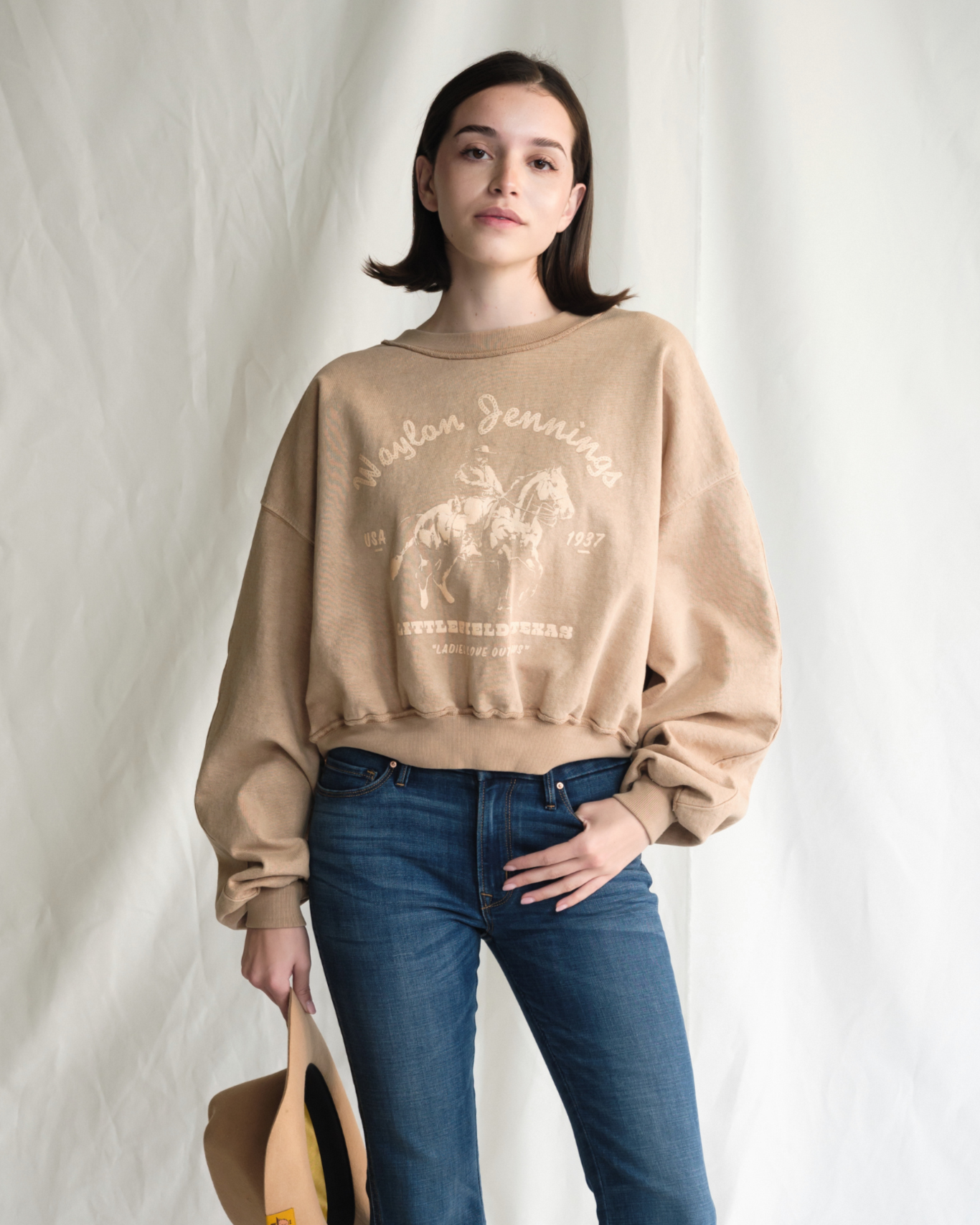 WAYLON JENNINGS - HOMETOWN SWEATSHIRT