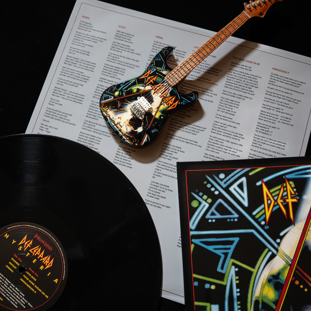 DEF LEPPARD - HYSTERIA - MINI GUITAR