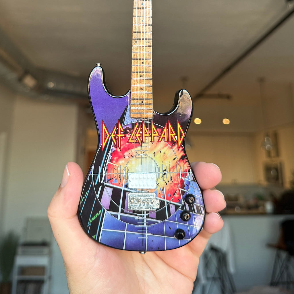 DEF LEPPARD - FULL SET OF 6 MINI GUITARS