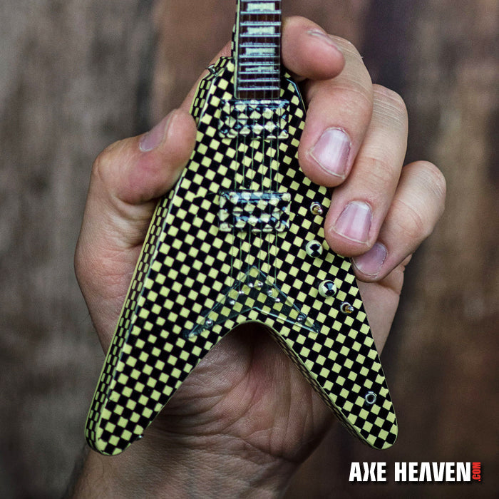 Réplica de guitarra coleccionable Checkered V Mini de RICK NIELSEN™ con licencia oficial