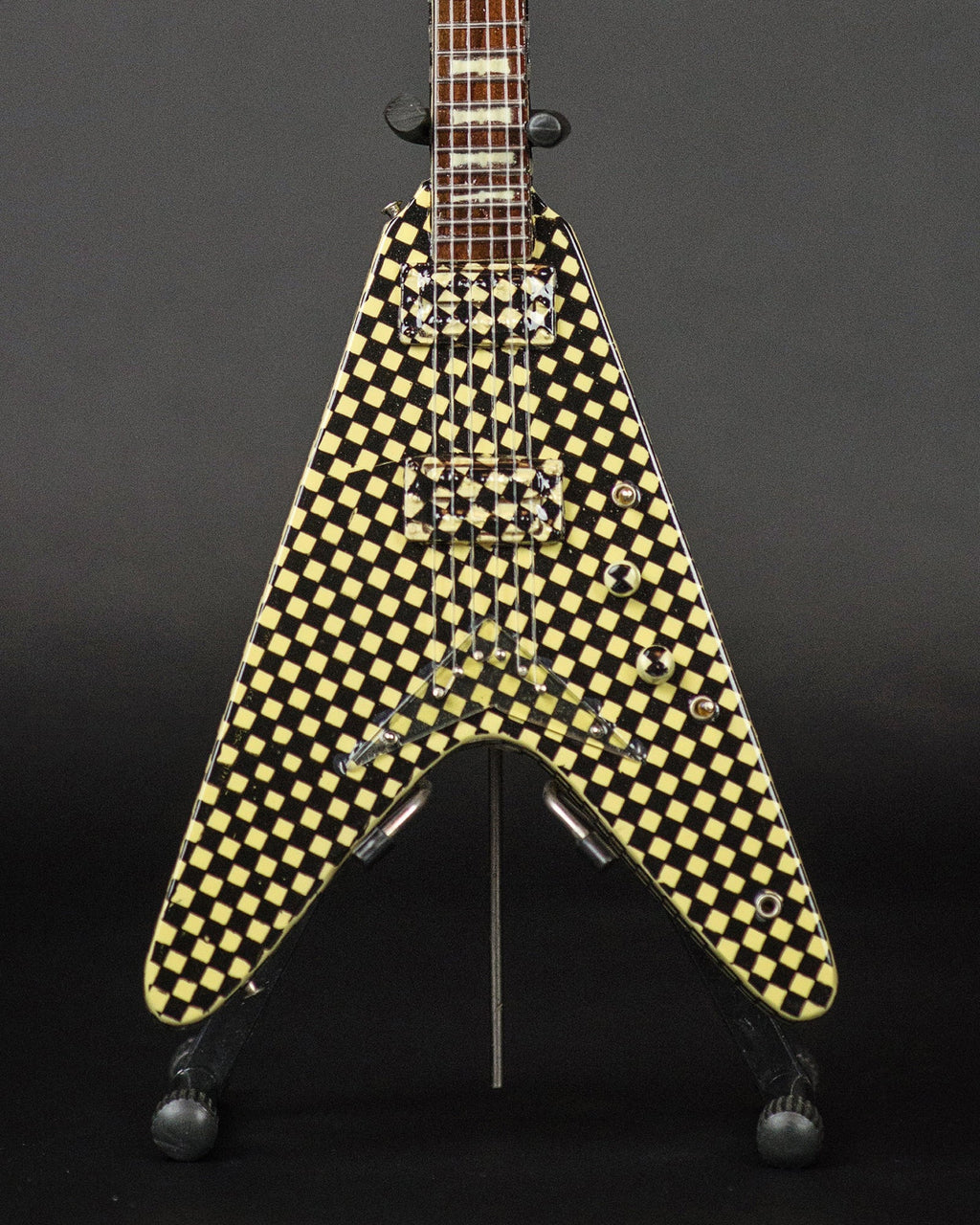 Réplica de guitarra coleccionable Checkered V Mini de RICK NIELSEN™ con licencia oficial