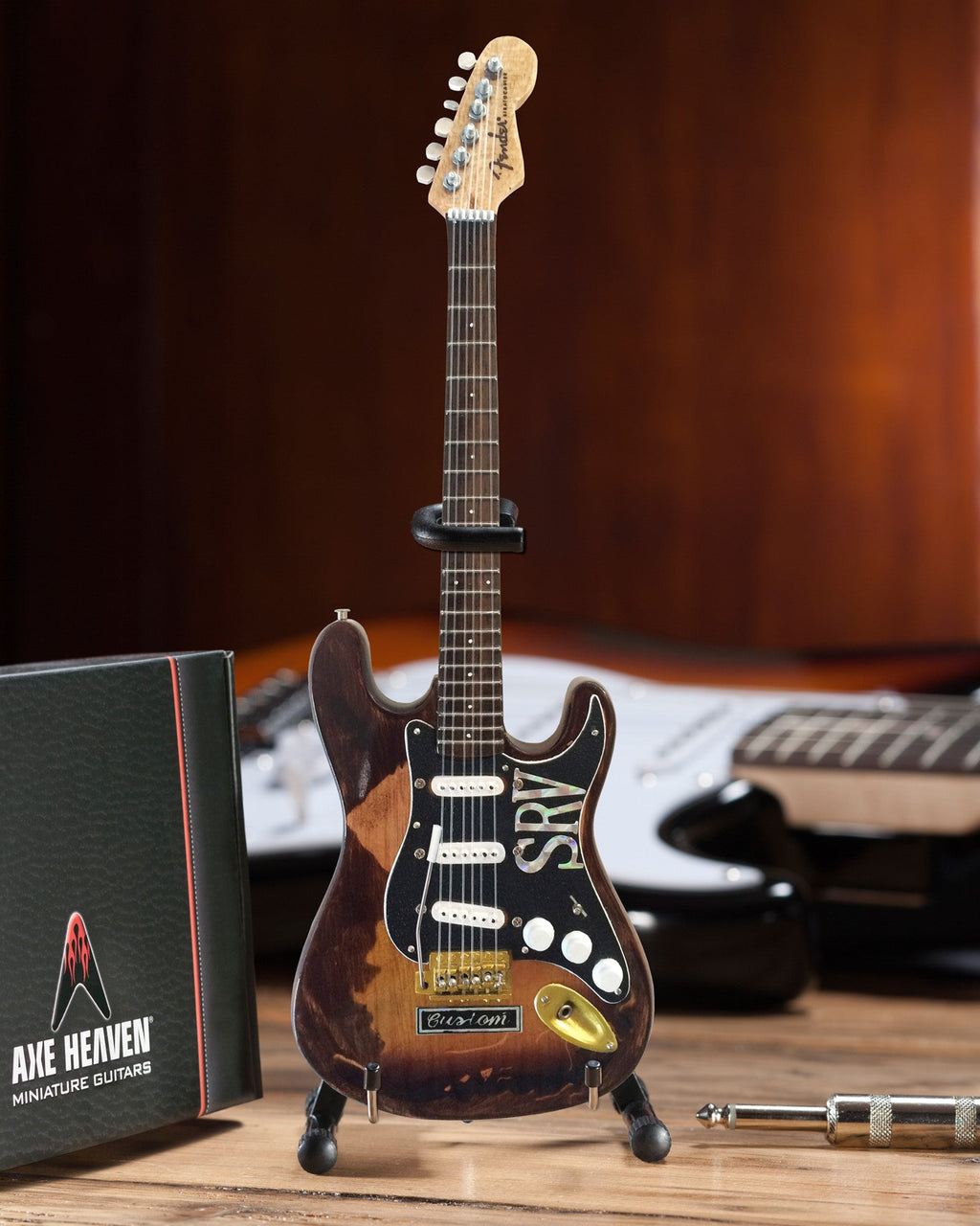 STEVIE RAY VAUGHAN - FENDER™ STRAT™ PERSONALIZADA Y DESGASTADA - MINI GUITARRA
