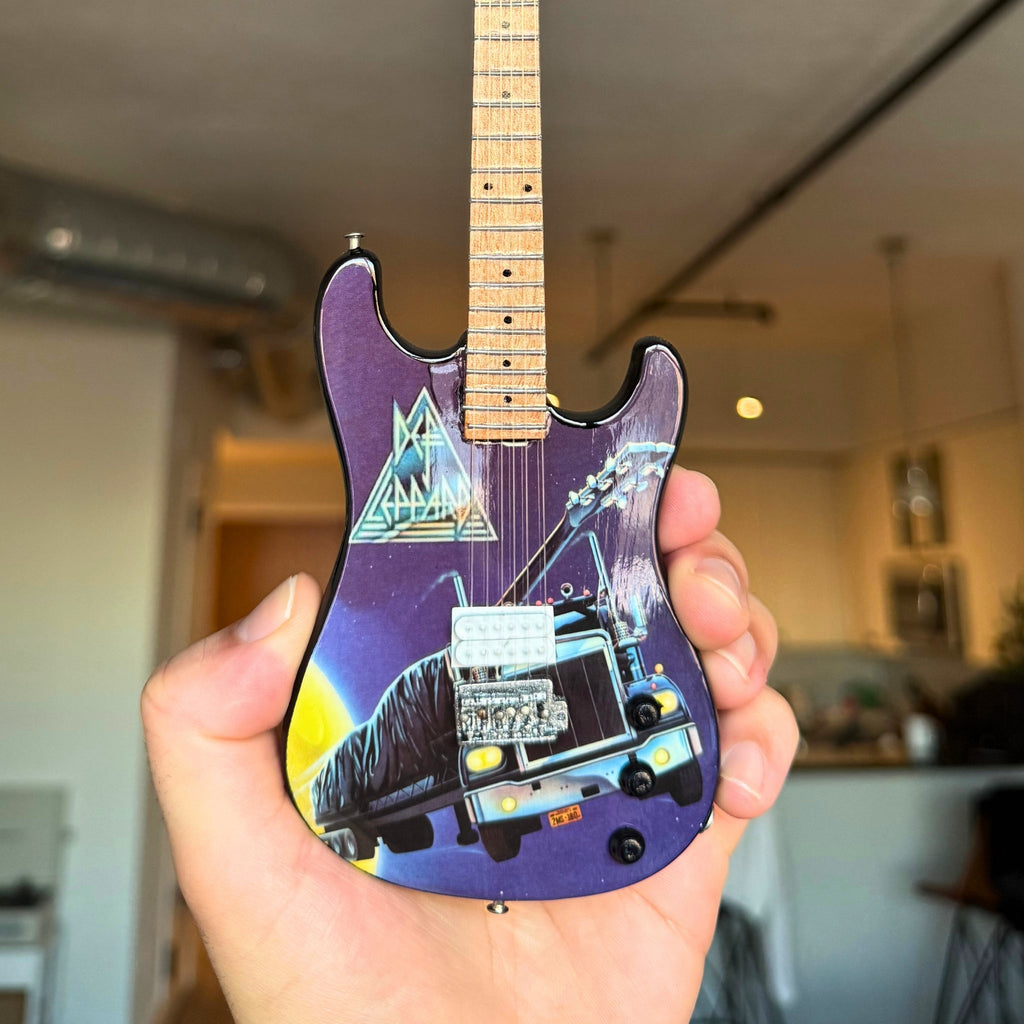 DEF LEPPARD - FULL SET OF 6 MINI GUITARS