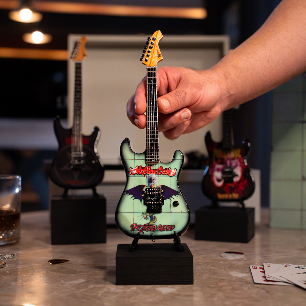 MOTLEY CRUE - DR. FEELGOOD - MINI GUITAR