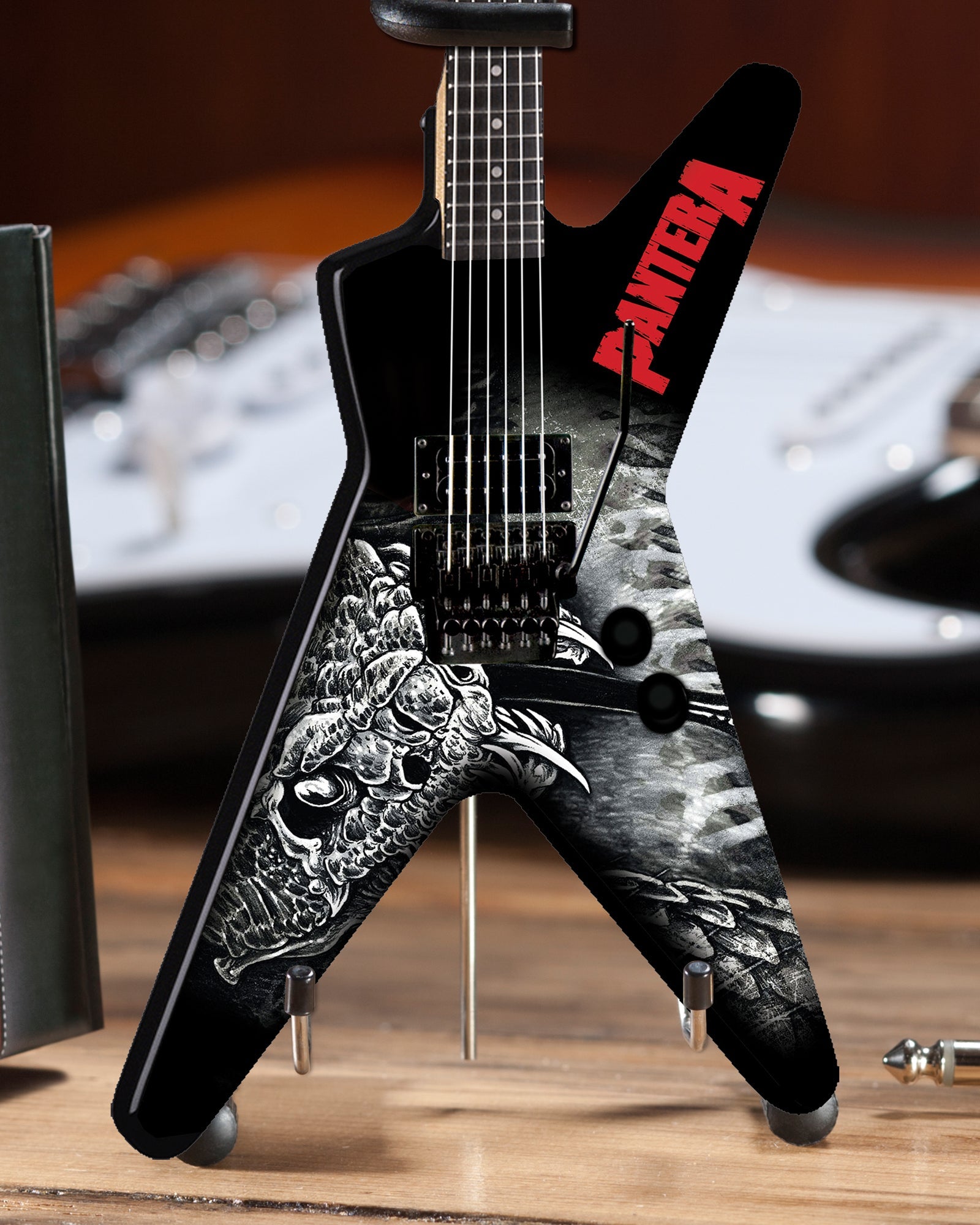 PANTERA - DIMEBAG - BLACK & WHITE SOUTHERN TRENDKILL DEAN ML - MINI GUITAR