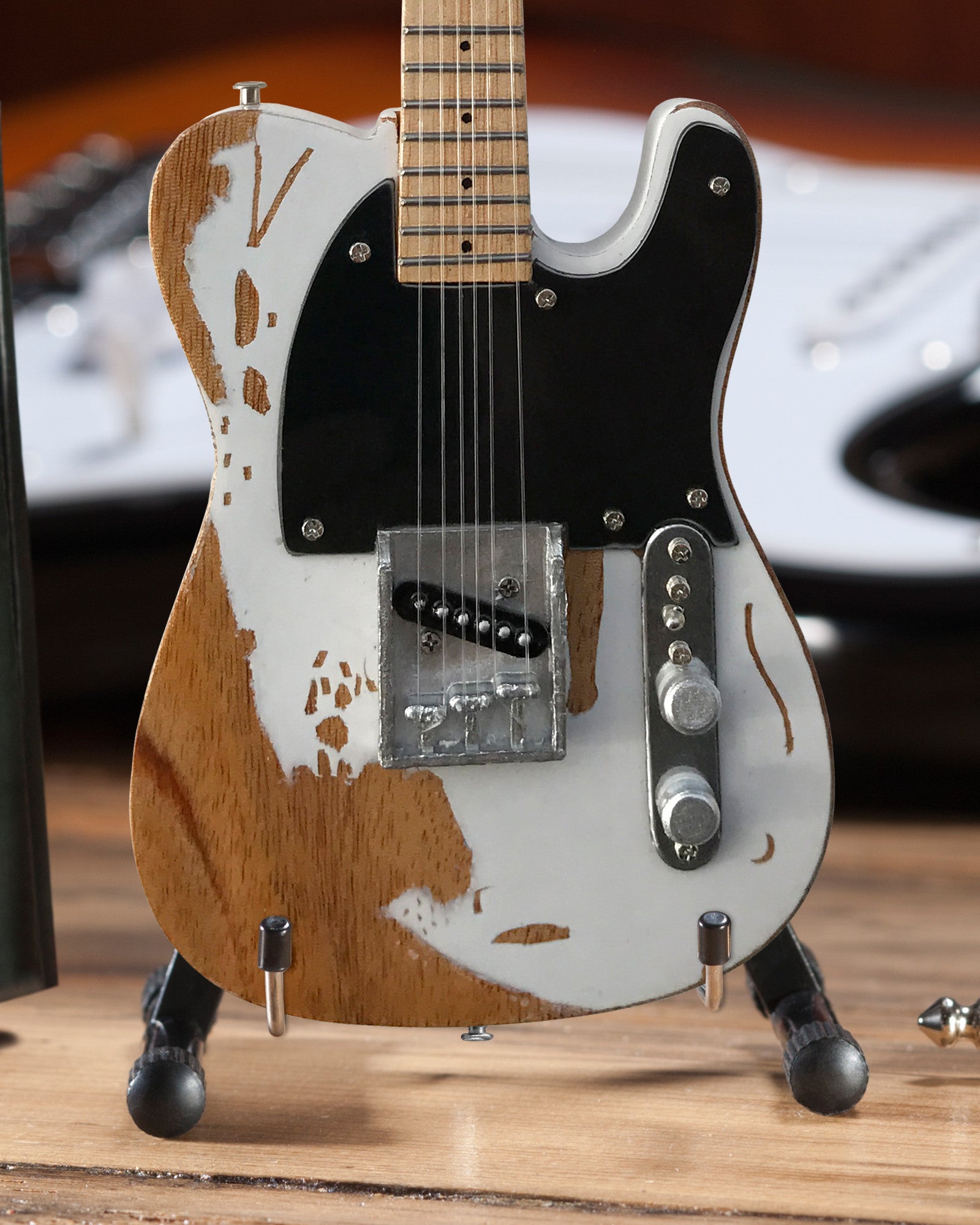 FENDER™ VINTAGE ESQUIRE TELE™ MINI GUITAR
