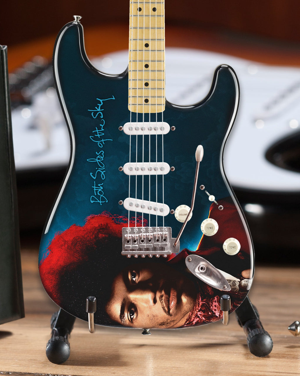 JIMI HENDRIX - BOTH SIDES OF THE SKY FENDER™ STRAT™ - MINI GUITAR