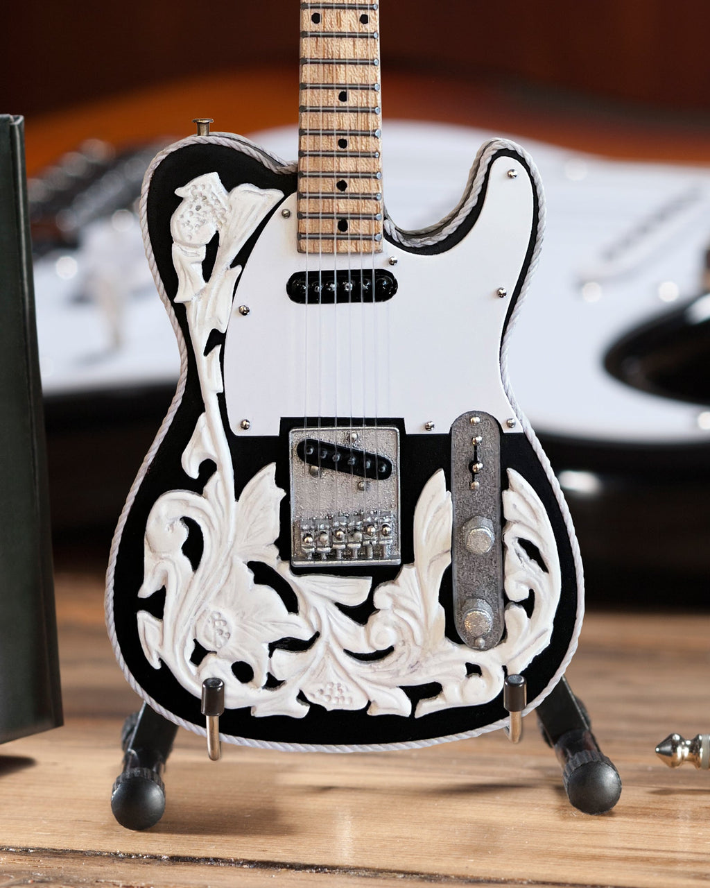 WAYLON JENNINGS - MINI FENDER™ TELE™ MINI GUITAR