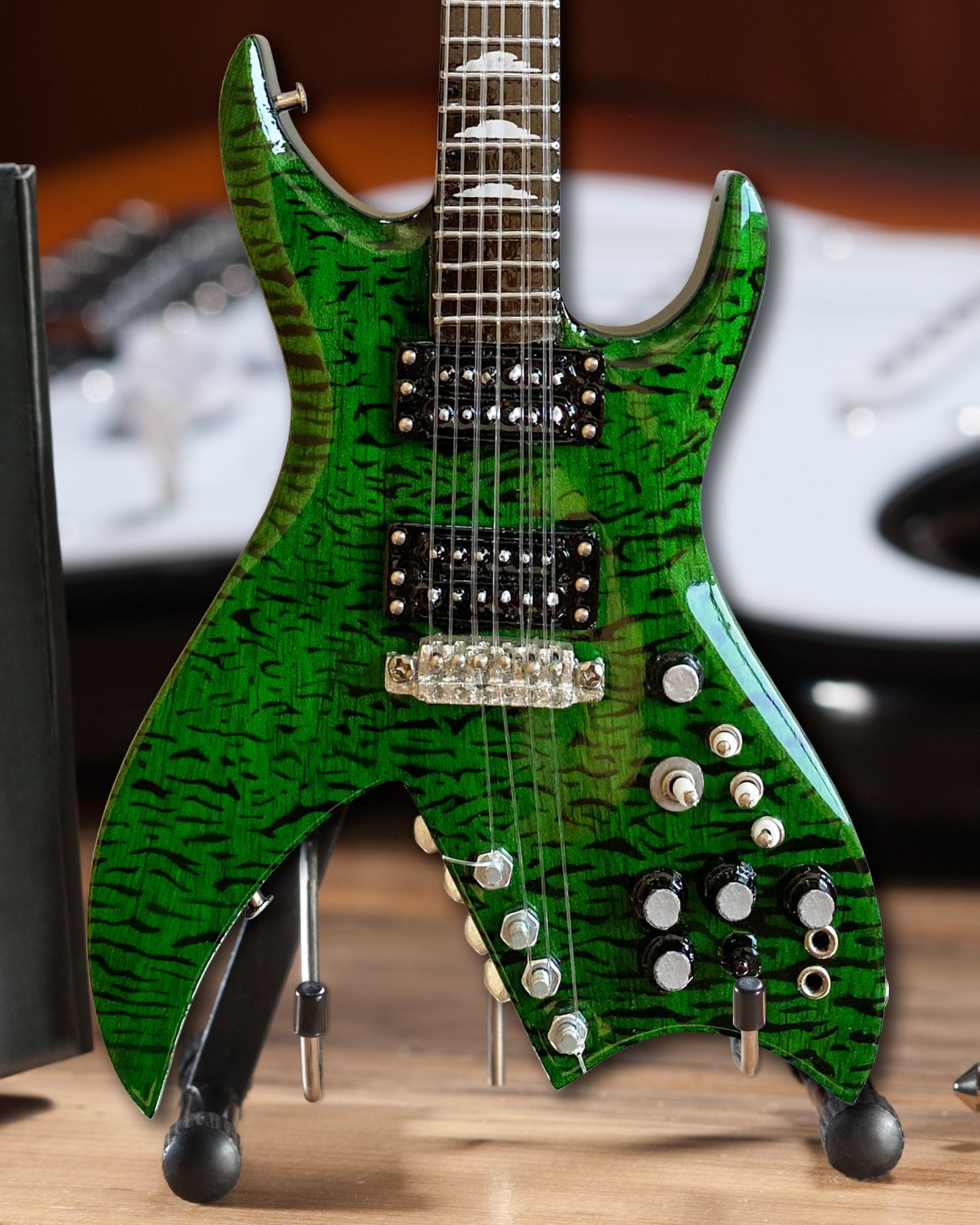 SLASH - B.C. RICH® BICH GREEN MINI GUITAR