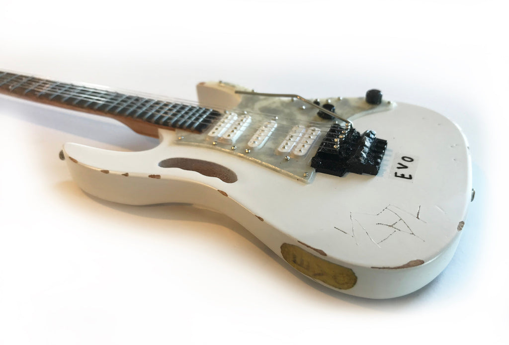 STEVE VAI - VINTAGE IBANEZ JEM EVO - MINI GUITAR