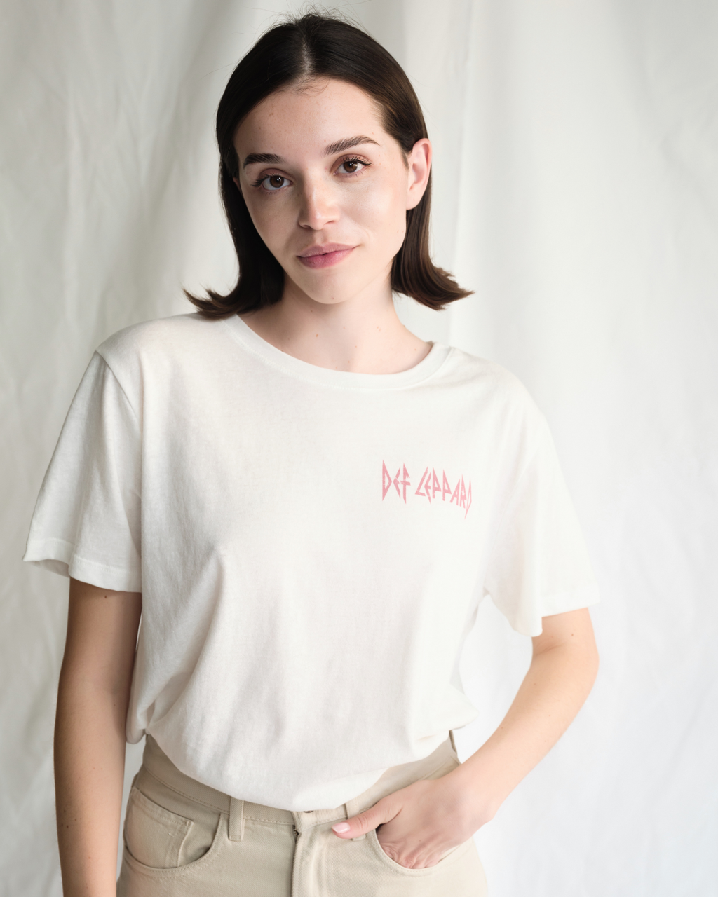 DEF LEPPARD - LOVE AND AFFECTION T-SHIRT