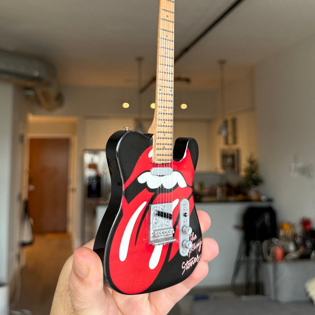 THE ROLLING STONES - TONGUE AND LIPS - MINI GUITAR