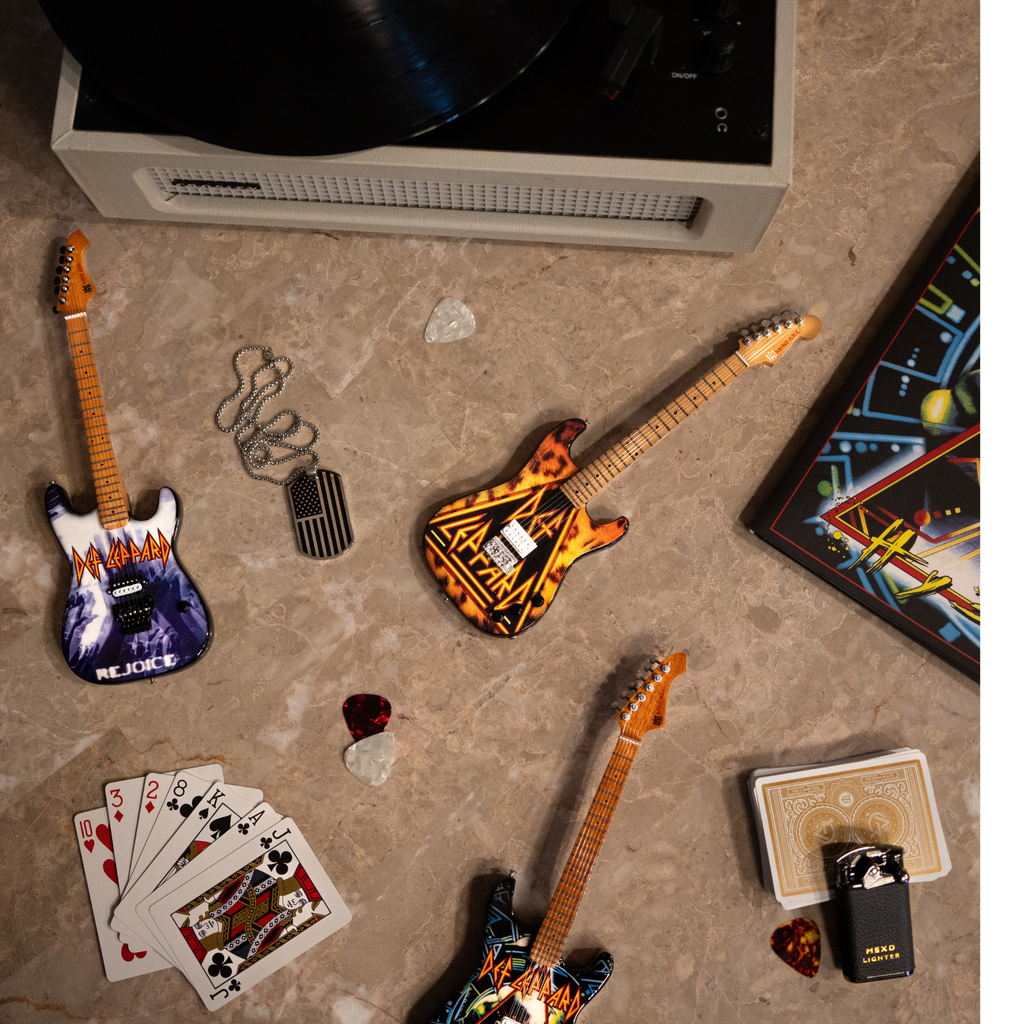 DEF LEPPARD - EP - MINI GUITAR