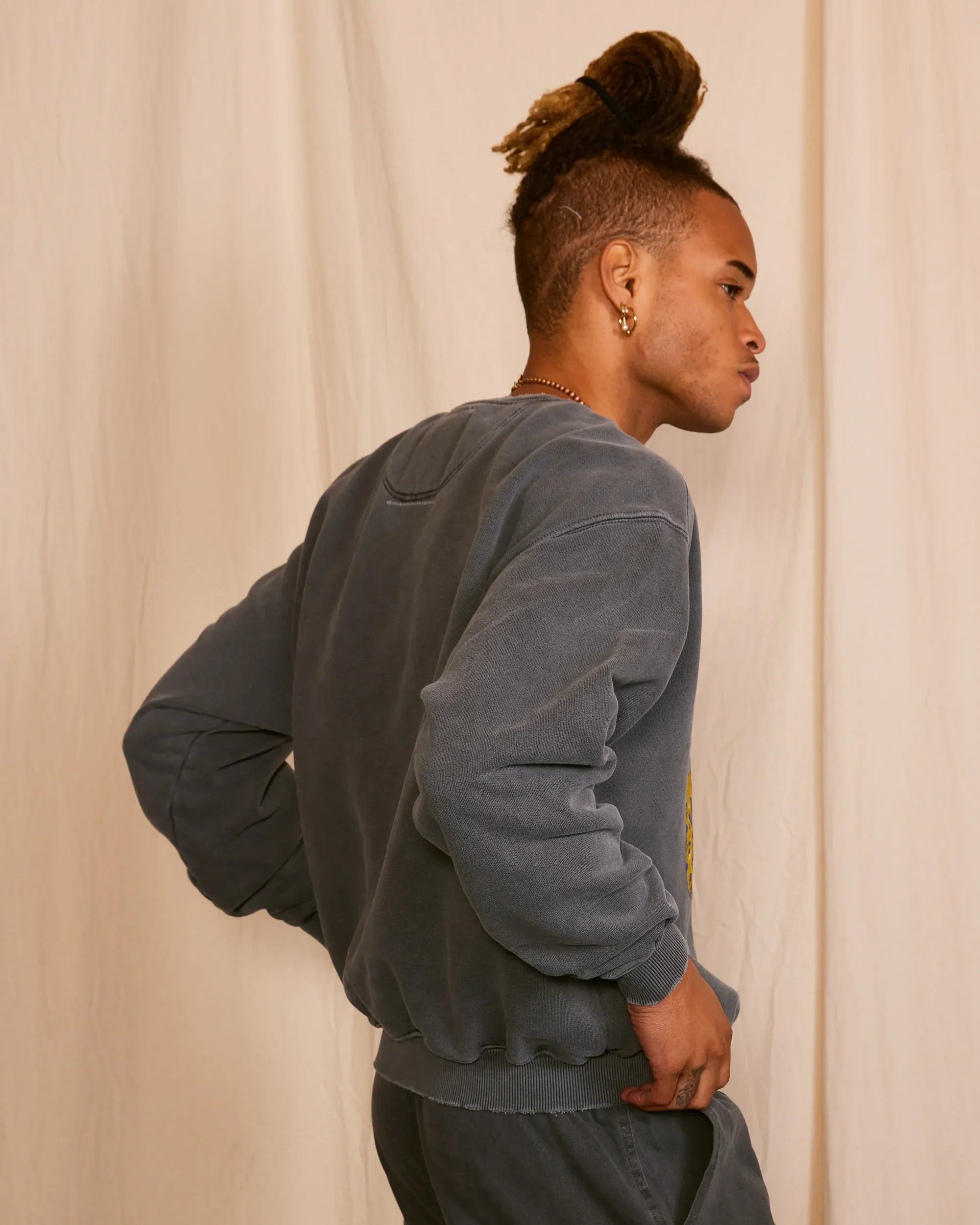 DEF LEPPARD - MEN'S UPCYCLED GOLDEN SWEATSHIRT