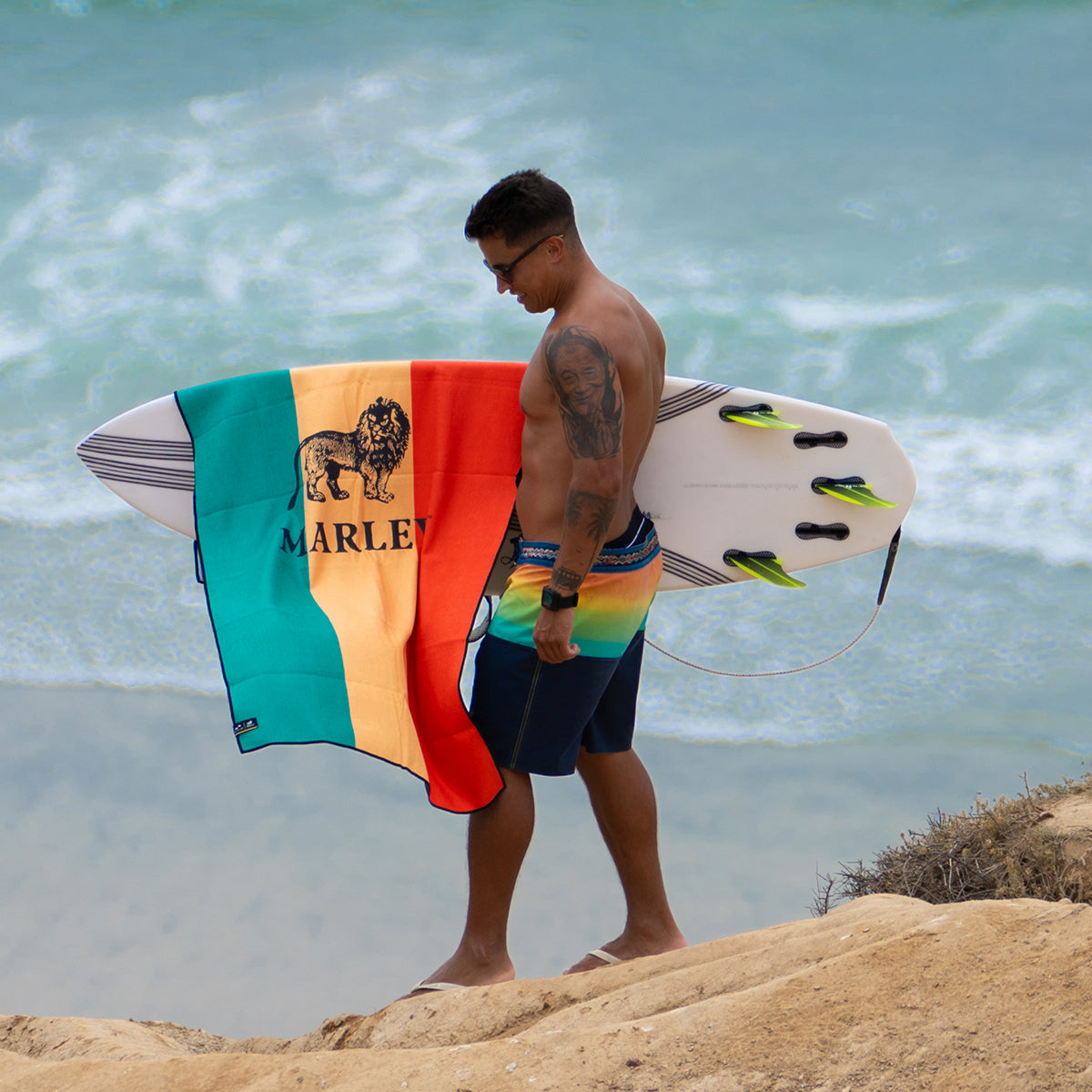 BOB MARLEY x SLOWTIDE - TOALLA DE VIAJE DE SECADO RÁPIDO KAYA PERFORMANCE