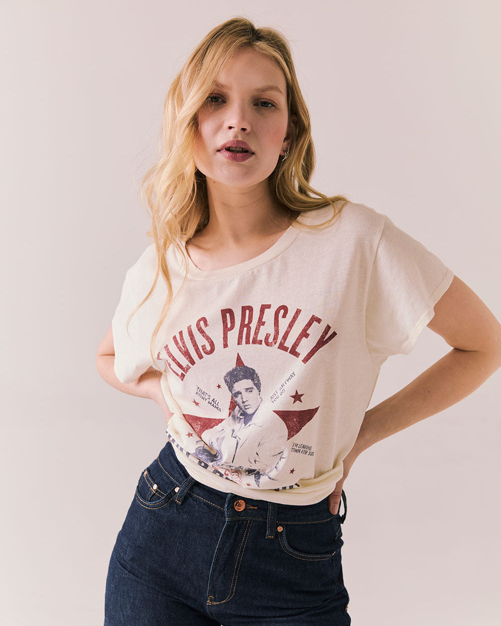 ELVIS. x SUN RECORDS - THAT'S ALL RIGHT VINTAGE WHITE CROPPED TEE