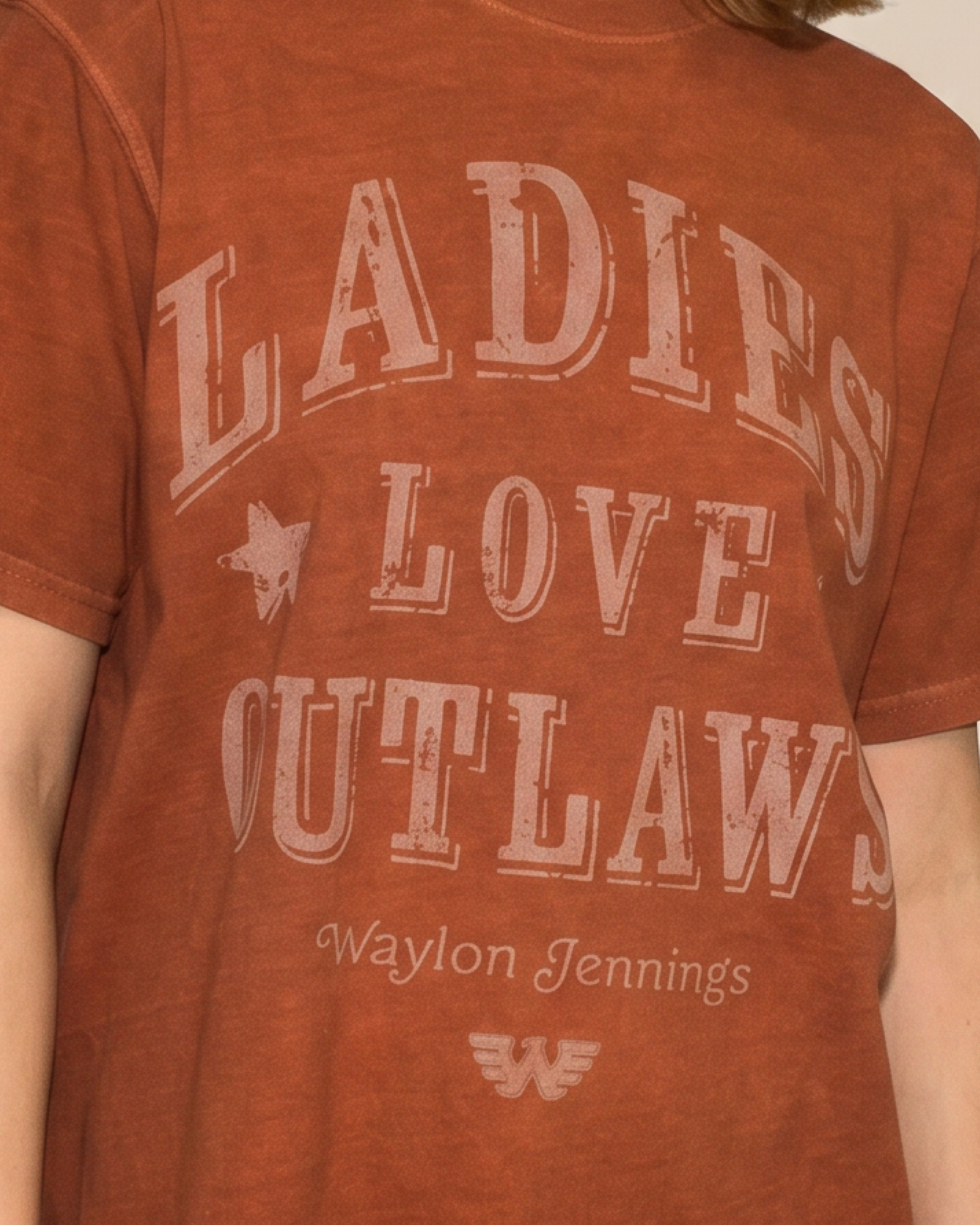 WAYLON JENNINGS - LADIES LOVE OUTLAWS SHIRT
