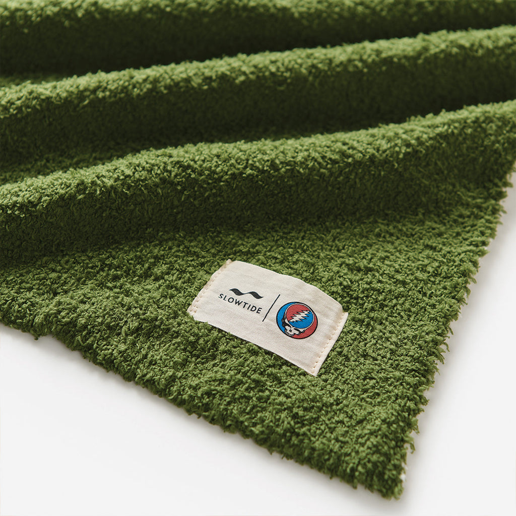GRATEFUL DEAD x SLOWTIDE - AVO GRATEFUL SHRED PLUSH KNIT THROW