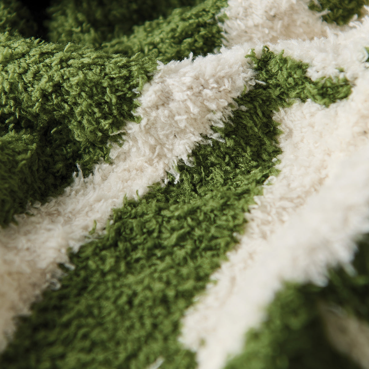 GRATEFUL DEAD x SLOWTIDE - AVO GRATEFUL SHRED PLUSH KNIT THROW