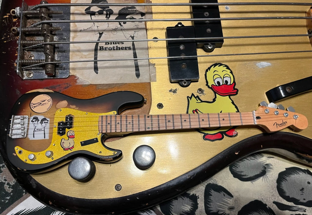 DUCK DUNN ORIGINAL 1959 FENDER™ PRECISION BASS™ DUCK BASS - MINI GUITAR
