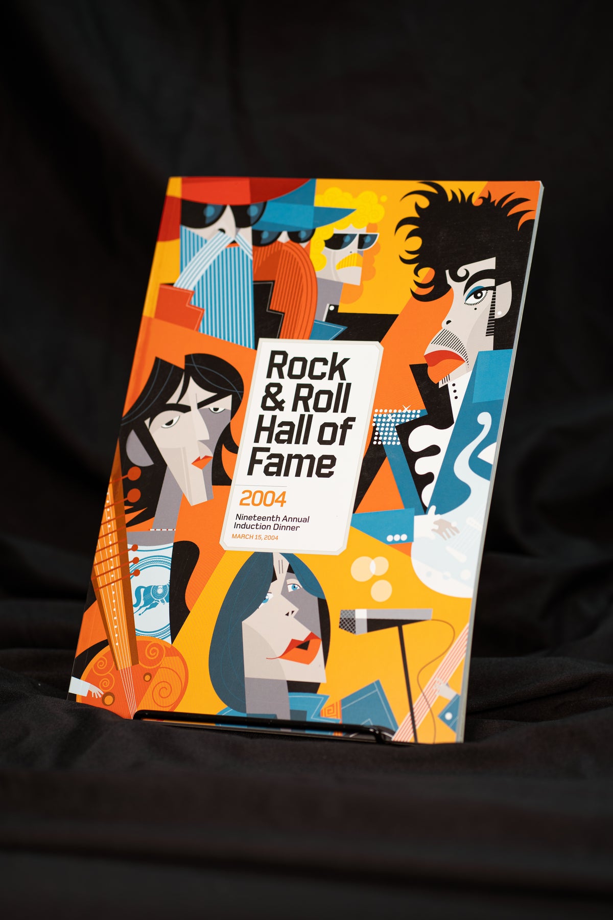 ROCK HALL 2004 - INDUCTION PROGRAM – Rock & Roll Hall of Fame Museum Store