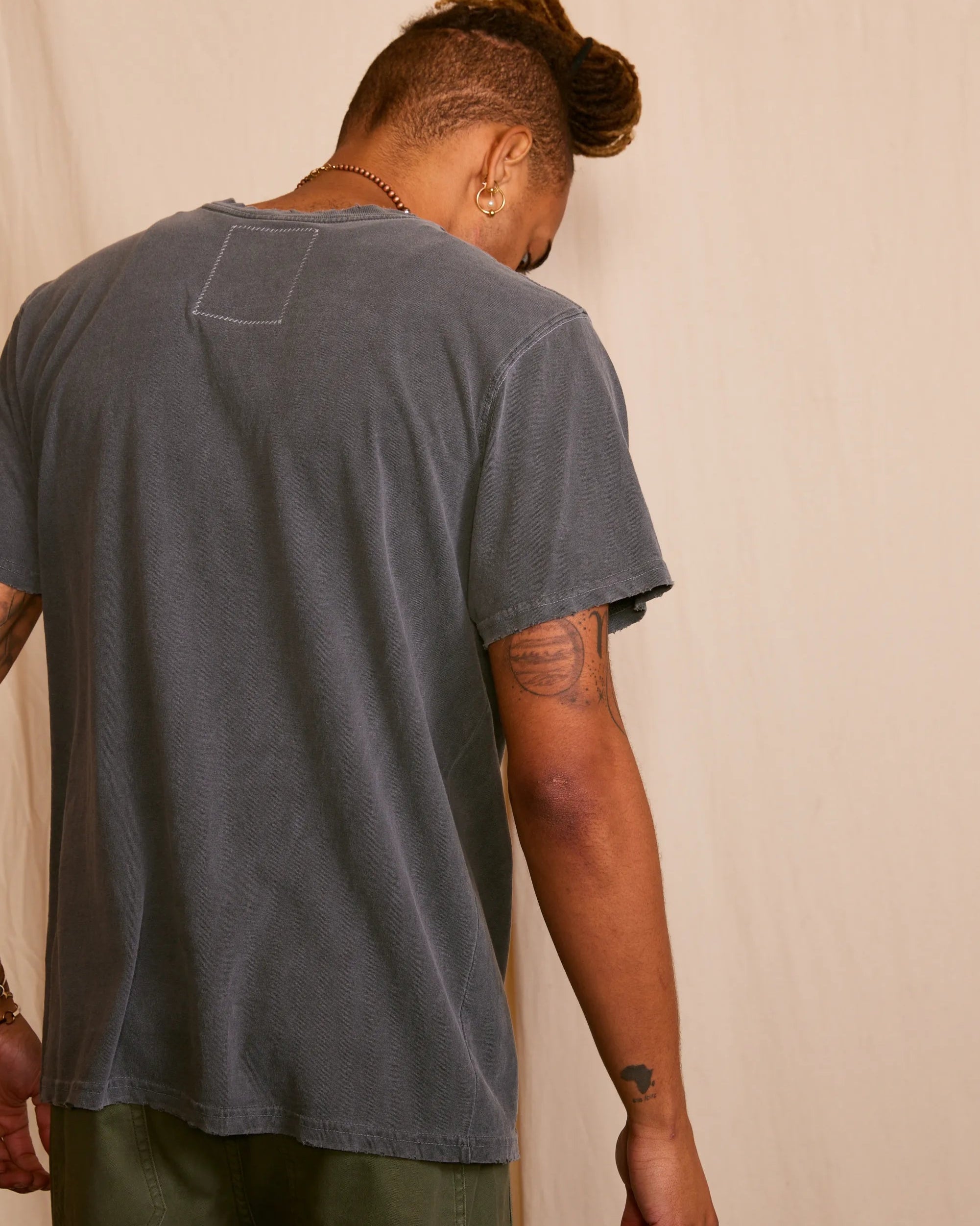 LED ZEPPELIN - U.S. TOUR 1975 SUNKISSED GRAY UNISEX T-SHIRT