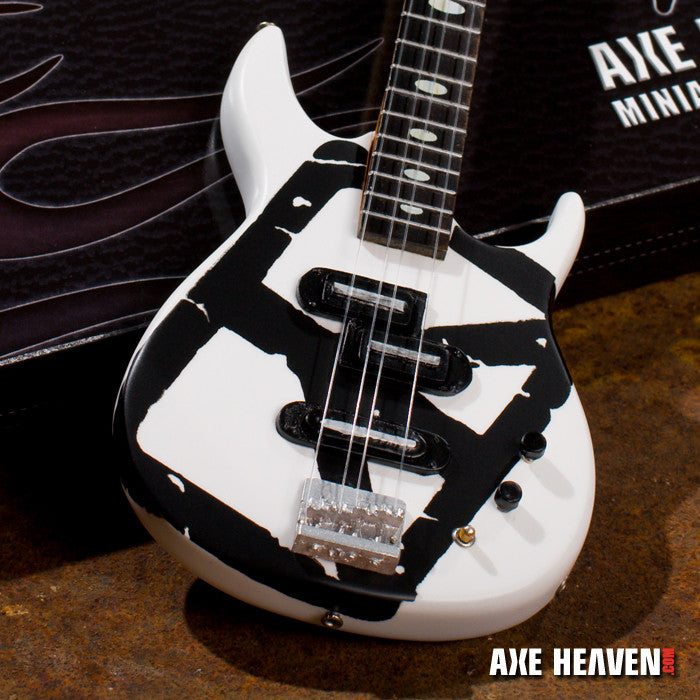 MICHAEL ANTHONY - WHITE CHICKENFOOT - MINI BASS GUITAR