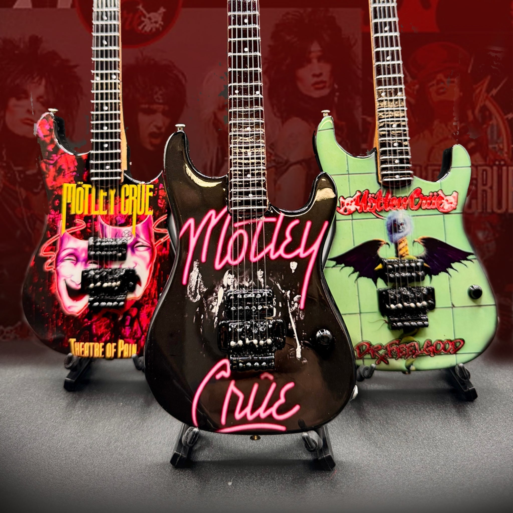 MOTLEY CRUE - SET OF 4 MINI GUITARS