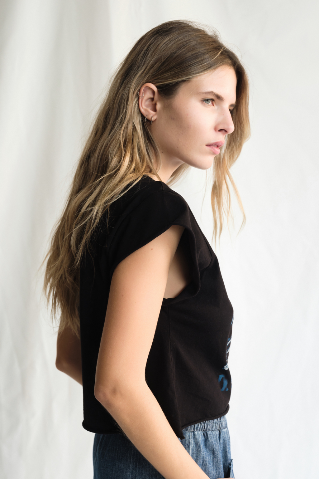 QUEEN - TOUR OF 1975 CROPPED BOXY TEE