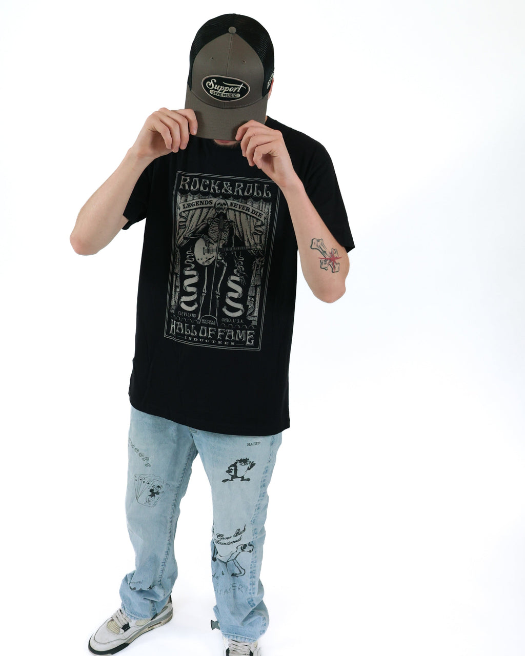 ROCK_HALL_2025_-_LEGENDS_NEVER_DIE_T-SHIRT8