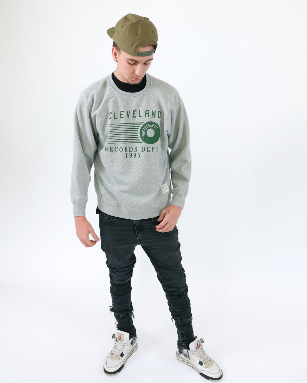 ROCK_HALL_CLEVELAND_RECORD_DEPT._PULLOVER_CREW5