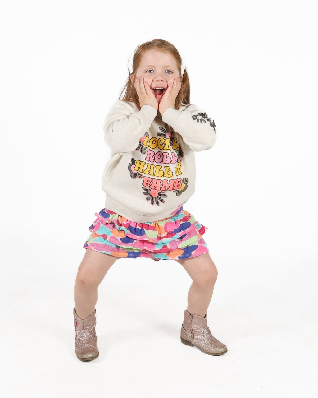 ROCK HALL TOSSED VINYL FLOWERS YOUTH FLEECE CREW