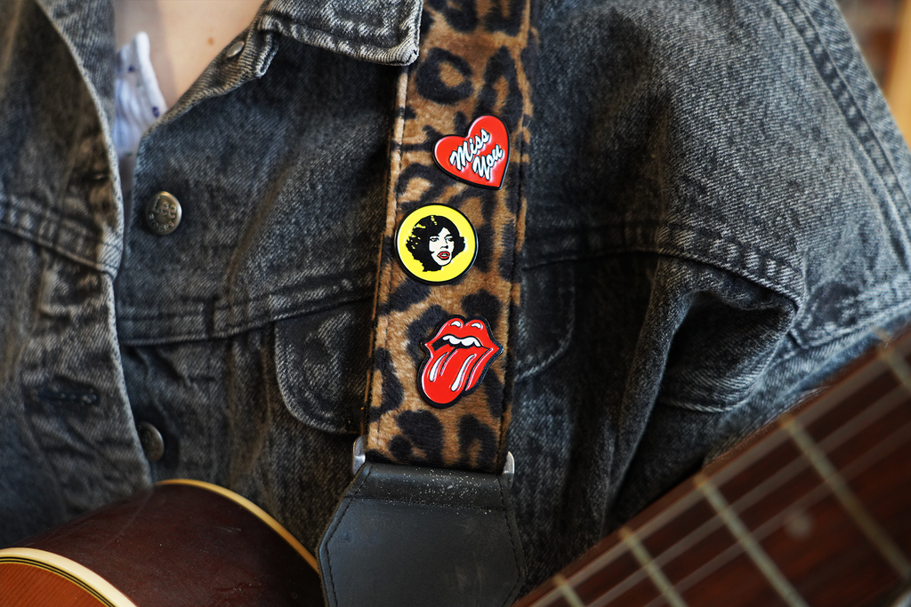 THE ROLLING STONES x OXFORD PENNANT - STONES PIN PACK