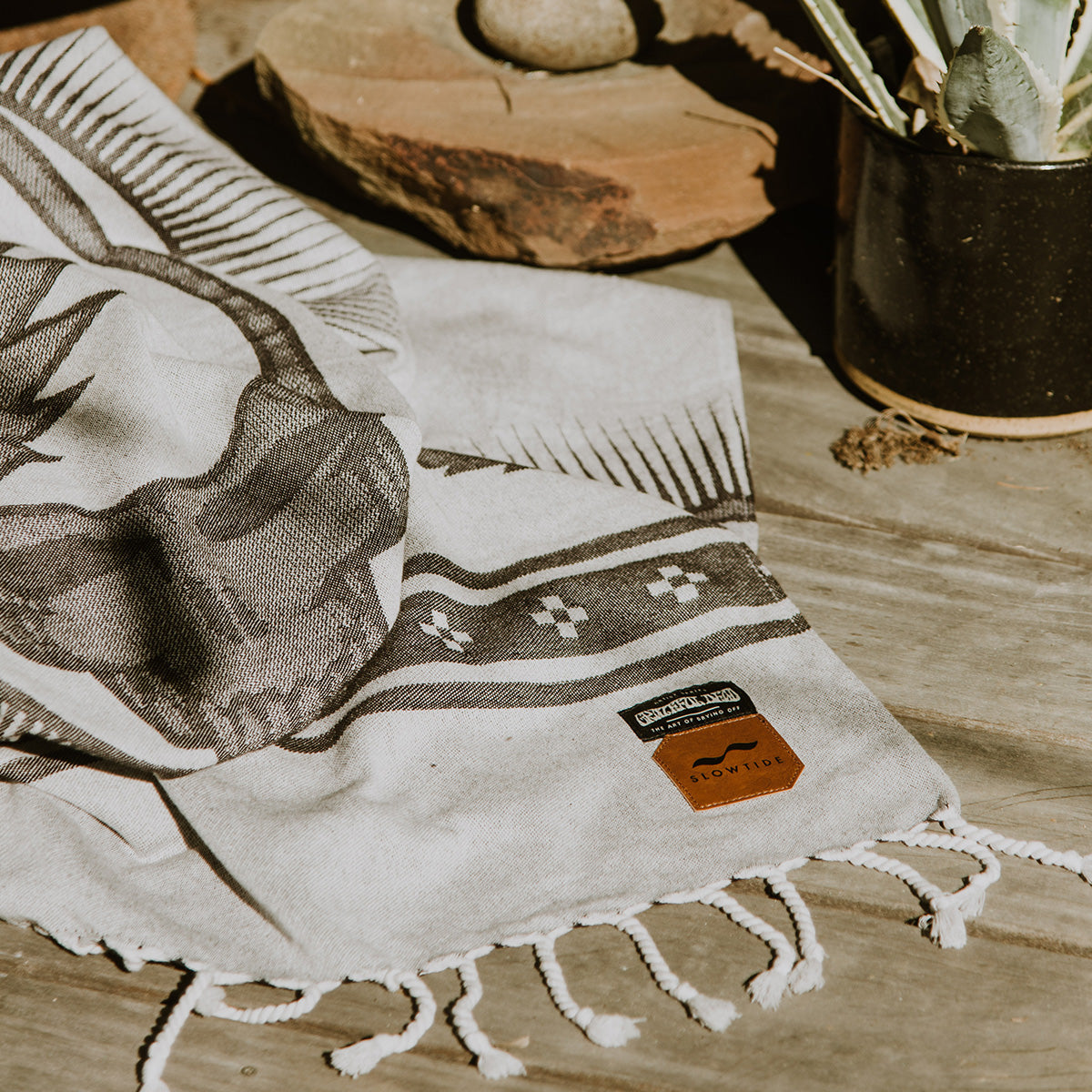 GRATEFUL DEAD x SLOWTIDE - FILLMORE LIGHTWEIGHT BEACH BLANKET