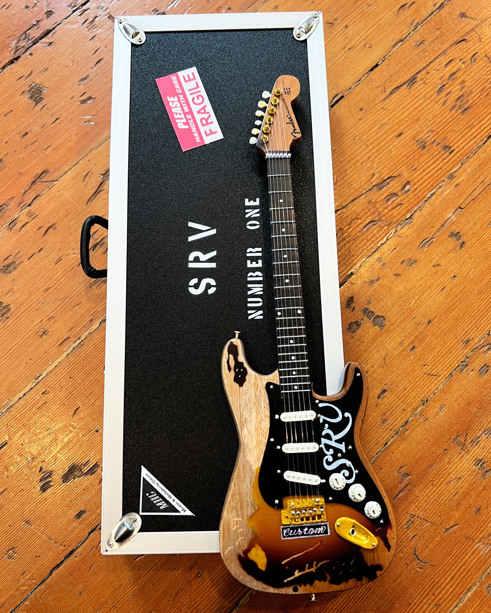 STEVIE RAY VAUGHAN - SRV #1 DISTRESSED FENDER™ STRAT™ - MINI GUITAR & CASE 2