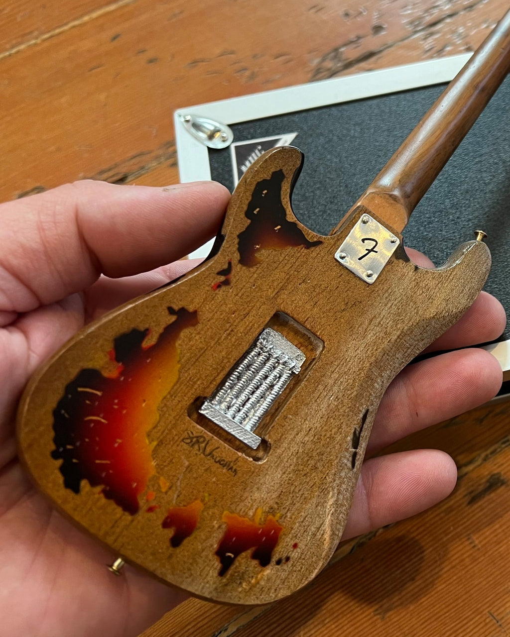 STEVIE RAY VAUGHAN - SRV #1 DISTRESSED FENDER™ STRAT™ - MINI GUITAR & CASE 4