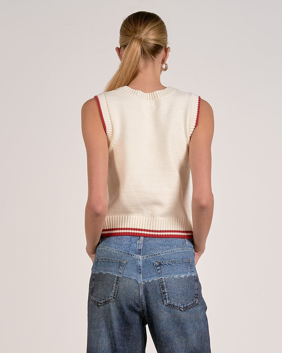 CHILI SWEATER VEST BY ELAN