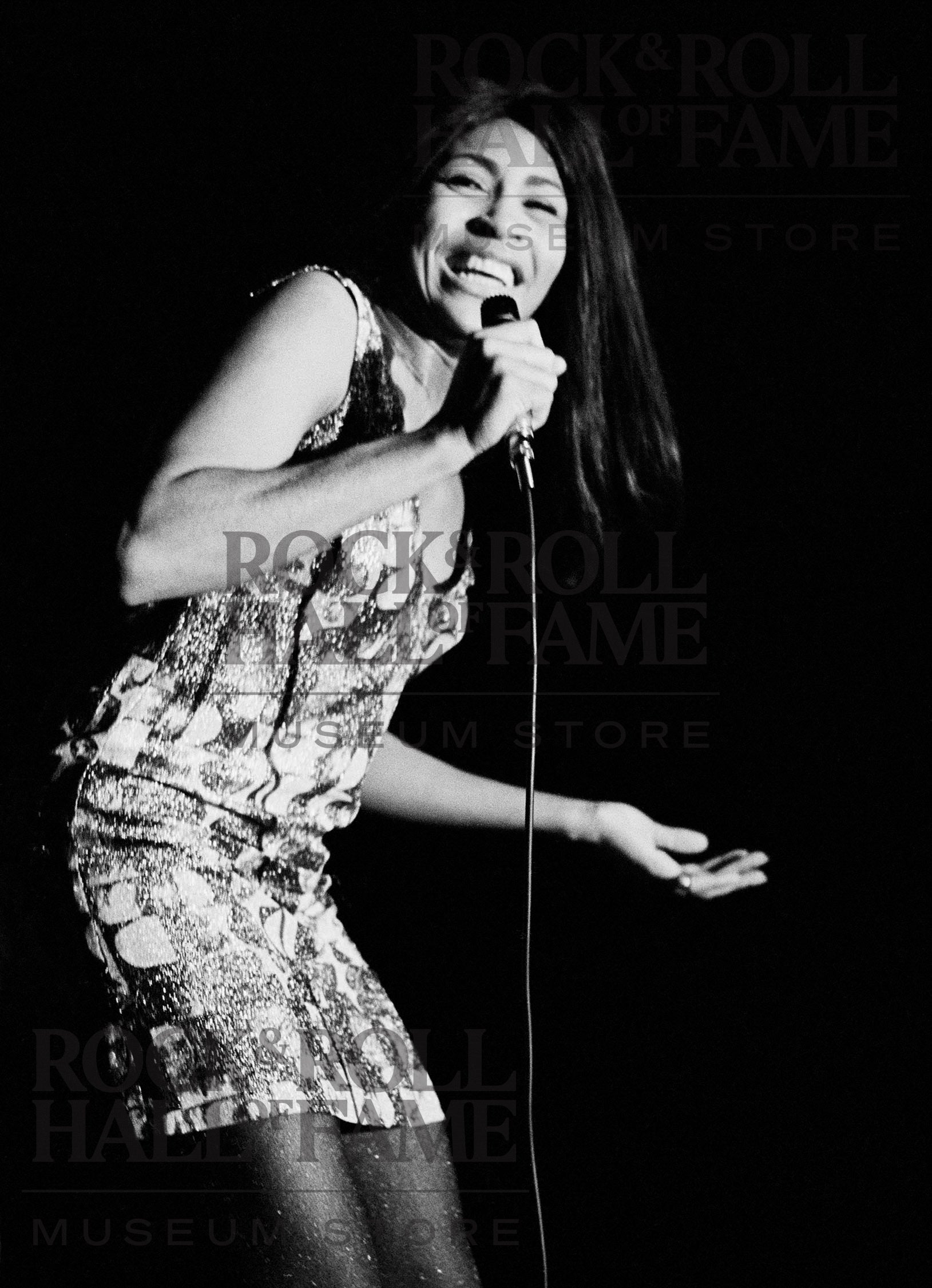TINA TURNER – WITH MIC – 1967