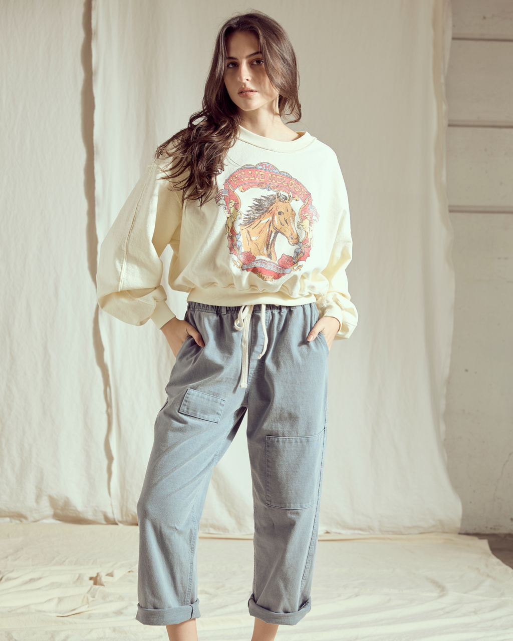WILLIE NELSON- WILD WEST CROPPED SWEATSHIRT