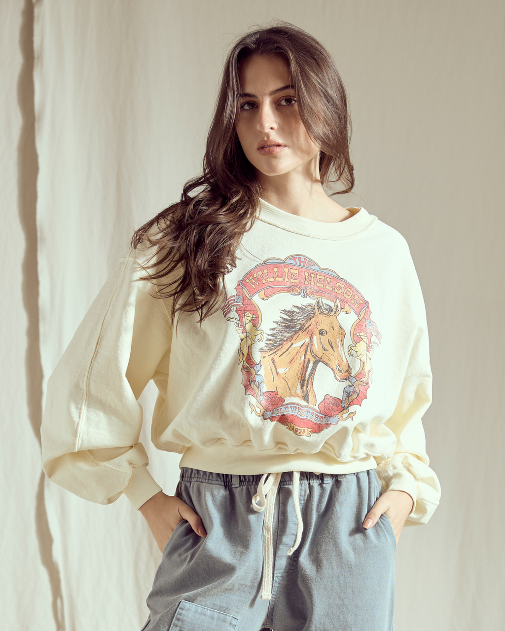 WILLIE NELSON- WILD WEST CROPPED SWEATSHIRT