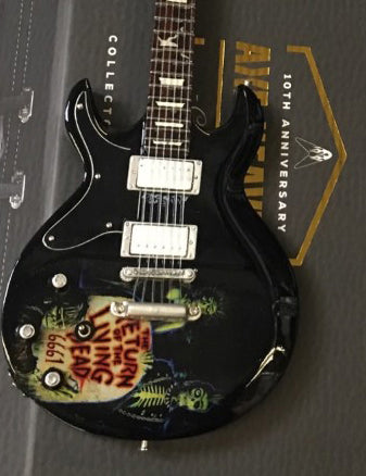 Réplica de mini guitarra Schecter de Zacky Vengeance Living Dead con licencia oficial - Avenged Sevenfold