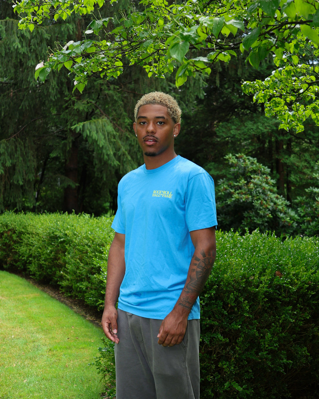 ROCK HALL BLUE & GREEN BLOCKED LOGO T-SHIRT