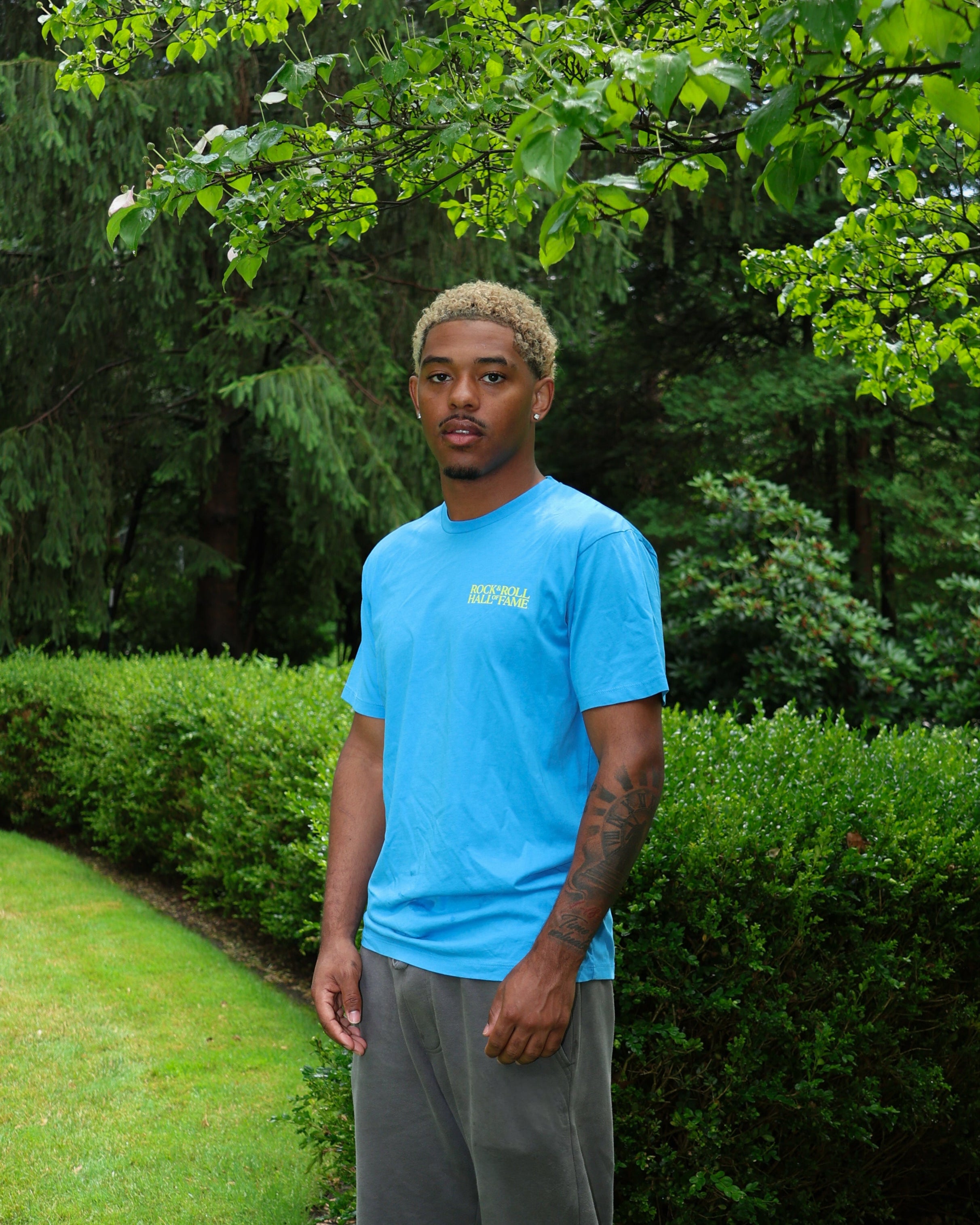 ROCK HALL BLUE & GREEN BLOCKED LOGO T-SHIRT