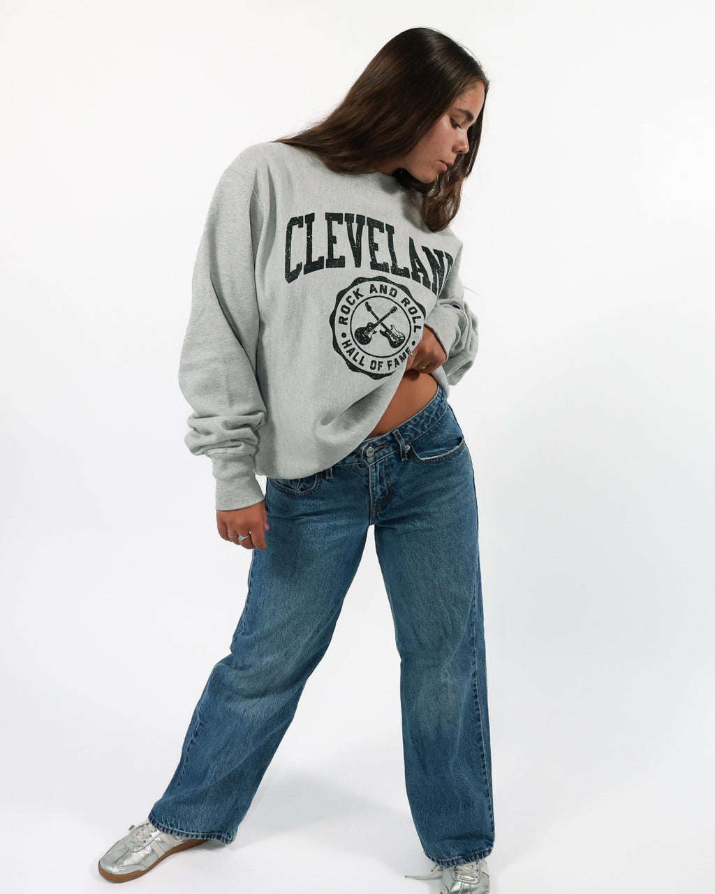 ROCK HALL CLEVELAND CROSSED GUITARS CREST CREWNECK