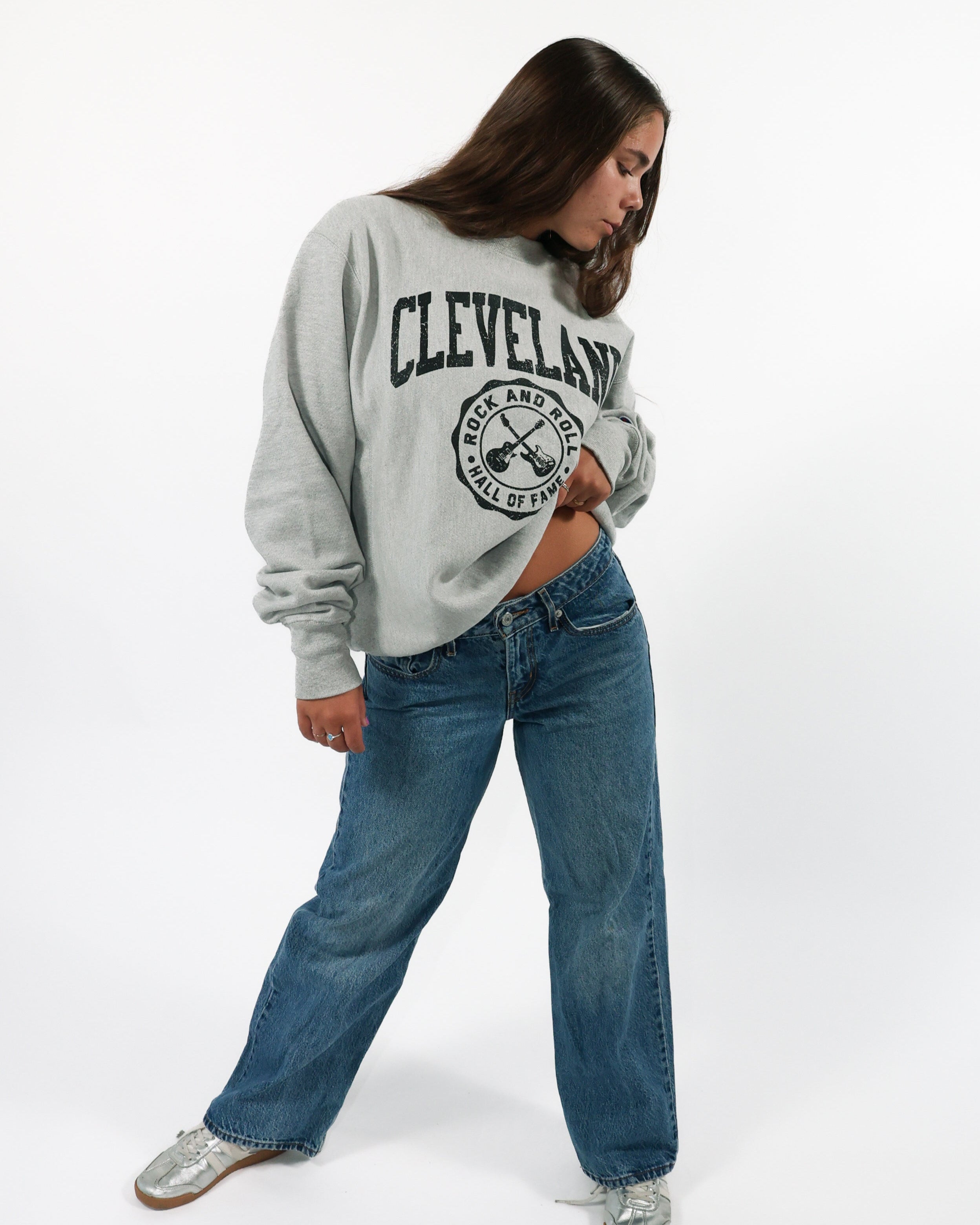 ROCK HALL CLEVELAND CROSSED GUITARS CREST CREWNECK