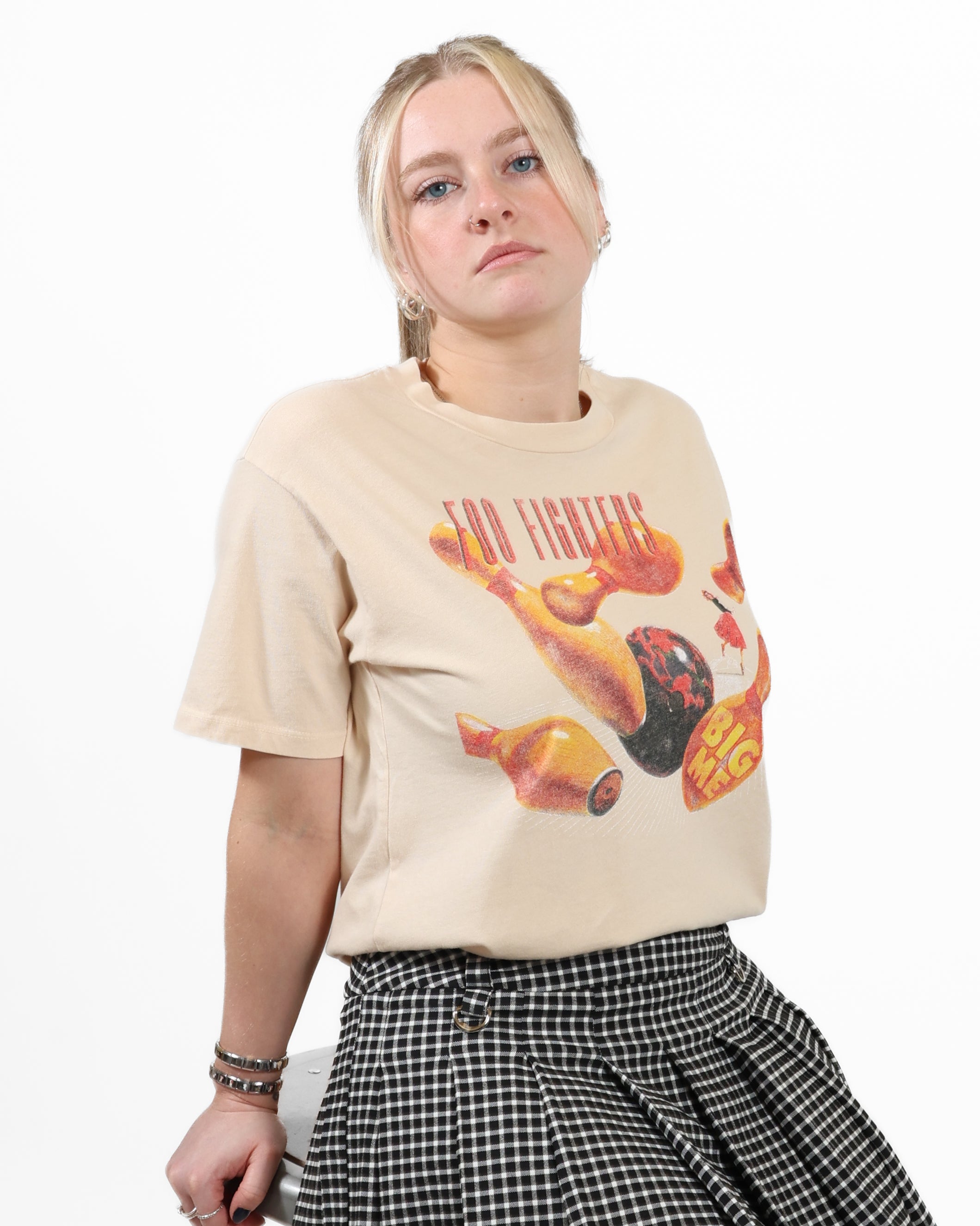 ROCK HALL x DAYDREAMER - EXCLUSIVE FOO FIGHTERS T-SHIRT