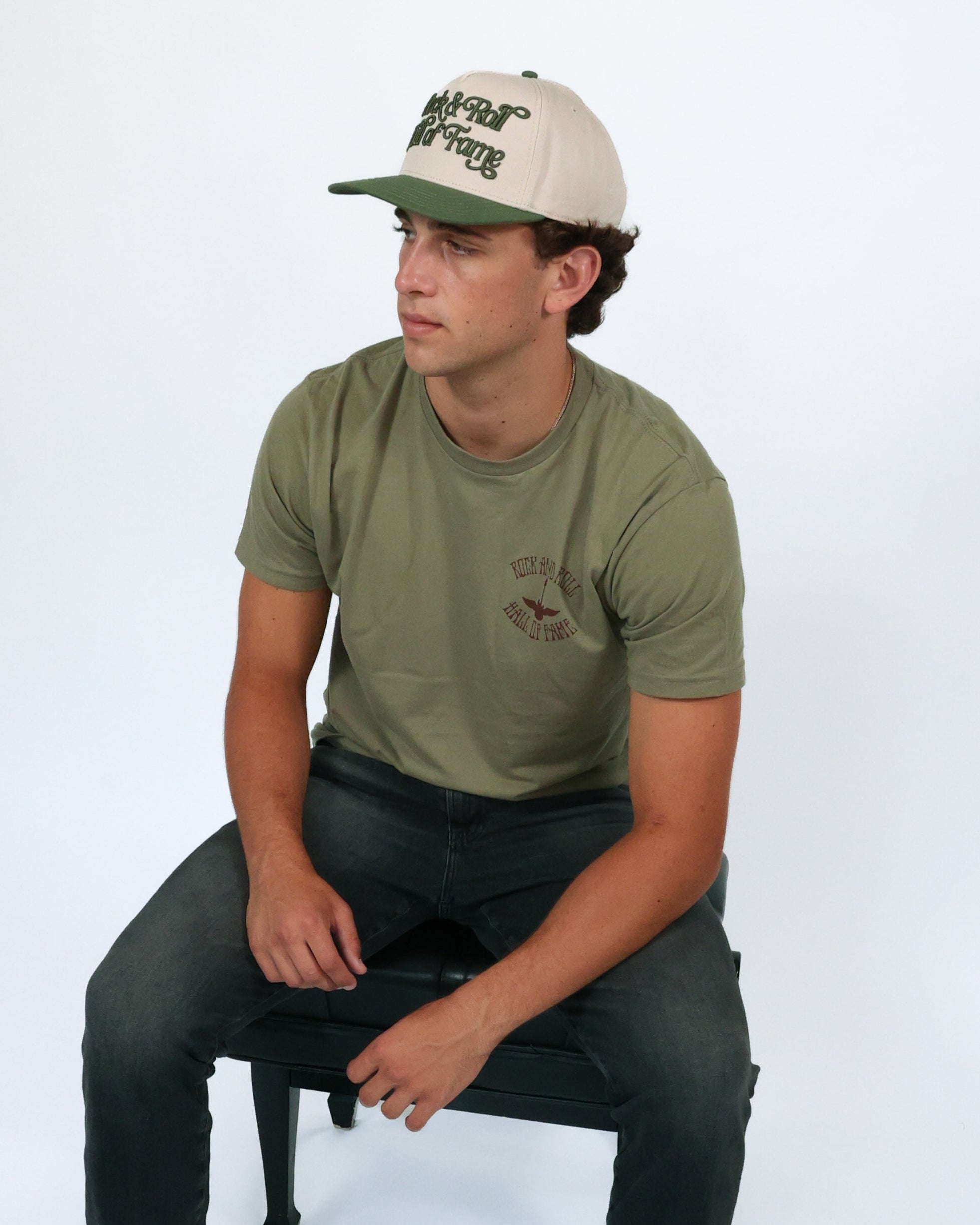 ROCK HALL GUITAR WITH WINGS T-SHIRT