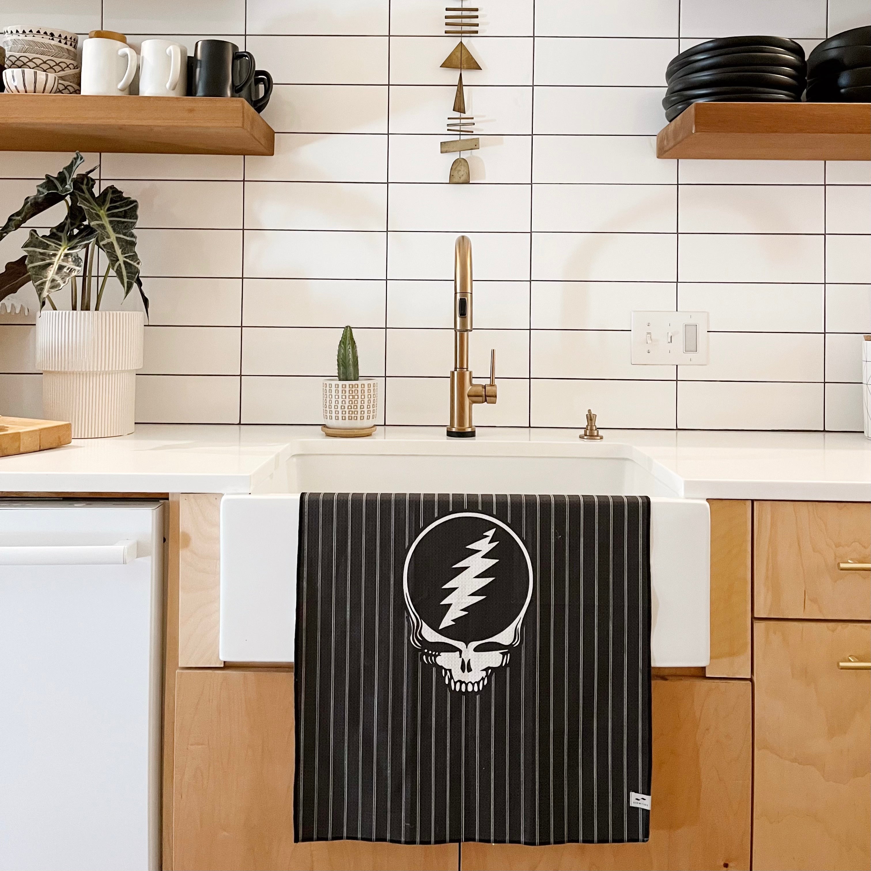 GRATEFUL DEAD x SLOWTIDE - SUNSHINE QUICK CRY KITCHEN TOWEL