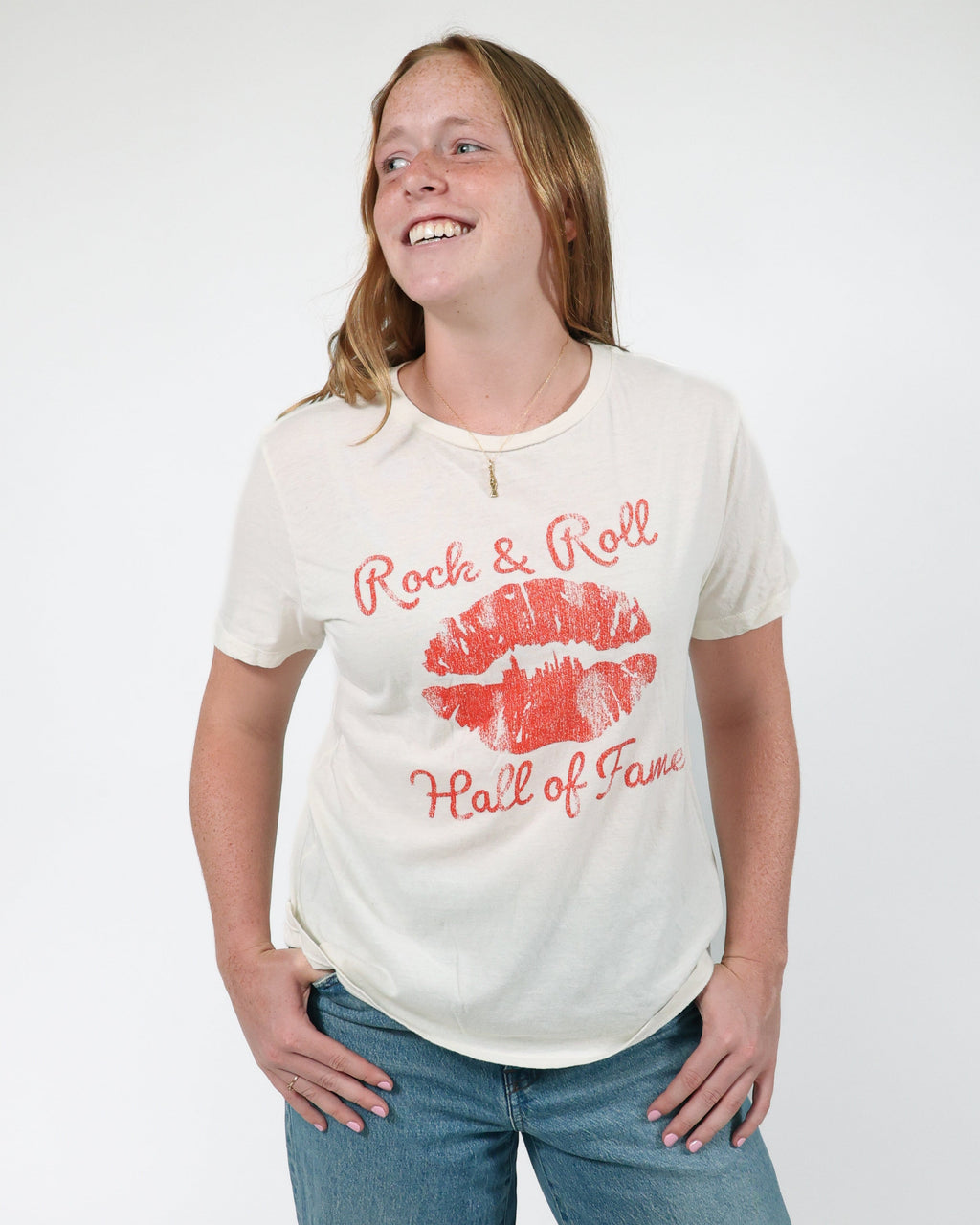 ROCK HALL ROCK N ROLL SKYLINE LIPS FITTED T-SHIRT